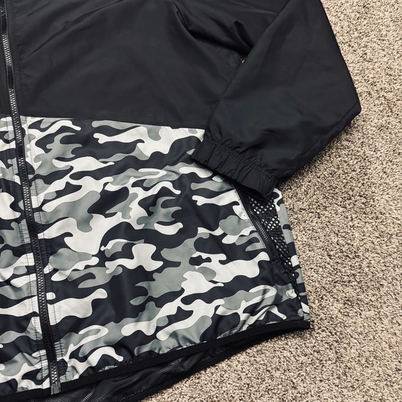 Russel Black Camo Windbreaker Size XL - Picture 9 of 12